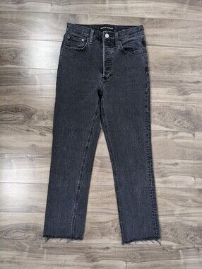 Aritzia Denim Forum Arlo Jeans High Rise Straight Size 26 Washed Black